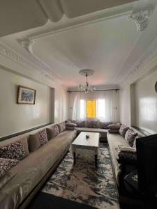 Well equipped apartment with sea view