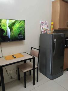 Serene Pasay Getaway - Entire Apartment for Rent