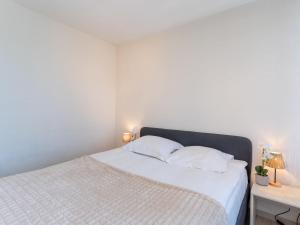 Apartment Casa Blanca by Interhome