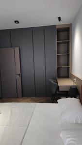 Hermanos Apartment 113