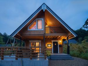 箱根芦之隠 Ashi Hakone Cabin Retreat