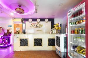 Dancentre Eva Hotel Near Lotte Mart District 8