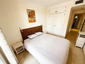 2 Bedroom Apartment with Spacious Terrace