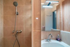 Appartements Le Petit Saint Jacques - Proche de la mer : photos des chambres