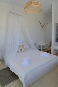 Heliotropio Studios & Apartments Milos Greece