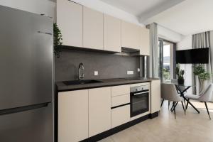 Skyline Horizon Luxury Apartment with Stunning Terrace by BiNoBi!