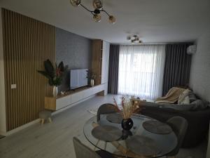 FLH - Coresi Apartment