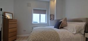 Newly Refurbed 1BD Cottage in Prime Location