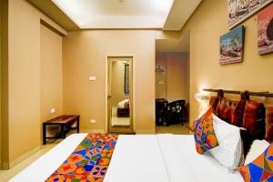 FabHotel Arastu Plaza - Nr Nampally Railway Station