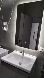 Hermanos Apartment 114