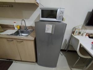 Fully Furnished 1 Bedroom Condo Unit