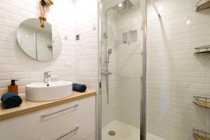 Beautiful apartment located 5 min from the beaches