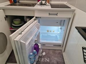 La Tropicale, studio climatisé avec parking, Proche Cité médiévale