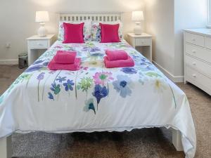 Beach Retreat - E5558