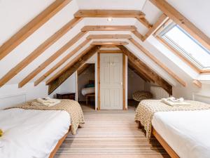 Seaton Mote - Uk31992