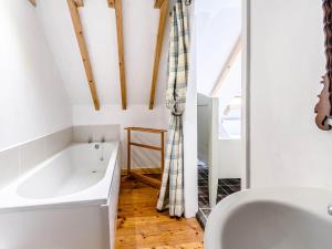 Seaton Mote - Uk31992