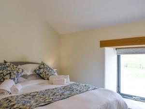Deer Park Barn - Uk33323