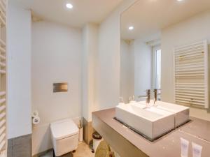 Akicity Graça Story