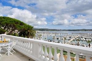 Jonaxel - Sur le port de Bandol