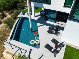 Luxury villa 45 with infinity pool