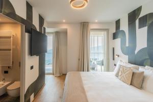 PureView Luxury-breakfast & pool AdultsOnly by RentComo