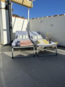 Sea view beachfront penthouse with BBQ