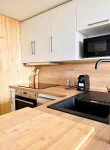 "LE COSY" très calme vue mer place de parking