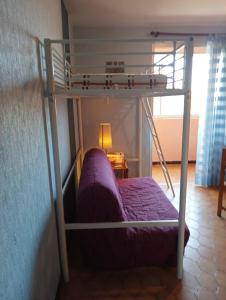 studio à 50 m de la plage , idéal pour 2, avec parking 2NOUMÉA35