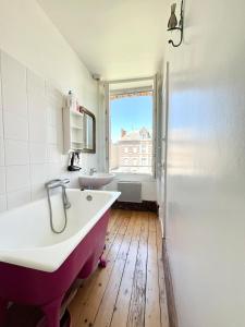 Maison Blanc de blanc - Guest Room in a Family Home