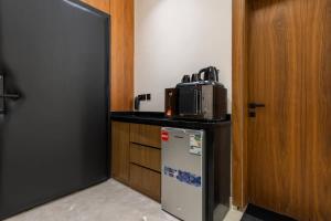 Amara - Near BLVD - HN3