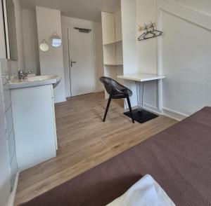 Hotels Budget Hotel Weber - Strasbourg Centre Gare : photos des chambres