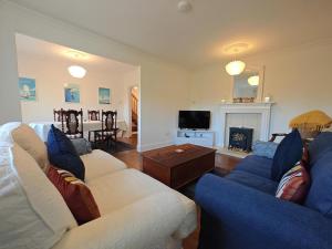 The Nook - Brighstone