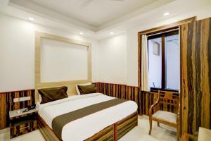 Hotel O Divy Noida Sector 50 Metro Station