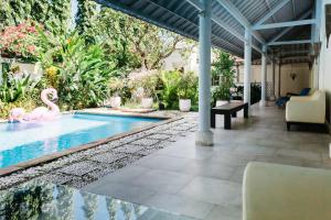 3BR, Sanur, Villa, Warm Pool, Piano, King, Tubs