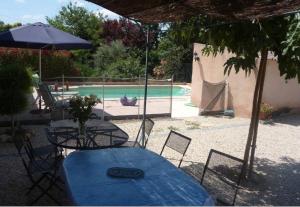 Ferme au pied du luberon