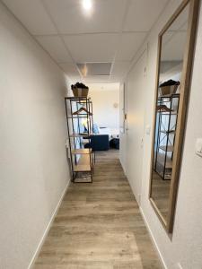 Appart'hotels Appart-Hotel avec Balcon et Netflix - Avignon gare TGV Confluence : Appartement avec Balcon