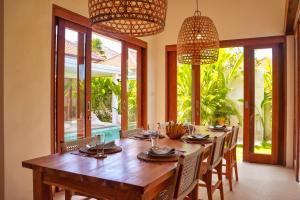 Seseh Beach-Bfast incl-Twin Villa Celestine ensuite Bedroom 3 in shared villa-650m to Beach