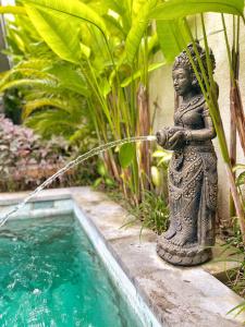 Seseh Beach-Bfast incl-Twin Villa Celestine ensuite Bedroom 3 in shared villa-650m to Beach