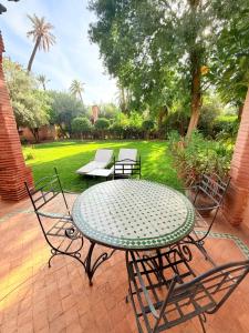 2 - Bed Apartment with Garden & shared Pool - Moroccan - Modern Style