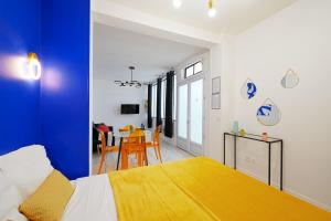 Modern Large Studio Apartment for 3