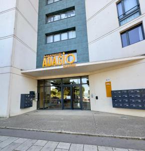 AppartHôtel avec Balcon et Netflix - Avignon gare TGV Confluence
