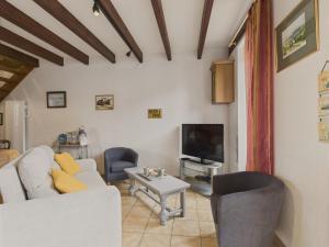 Maison en pierre avec jardin pour 4 personnes
