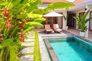 Seseh Beach-Bfast incl-Twin Villa Celestine Suite with Bathtub, in Shared Villa With Pool - 650m to Beach