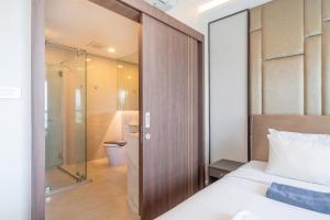 Panora sea view -modern facilities walk to beach