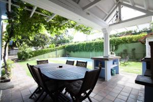 La Casa Azul con piscina