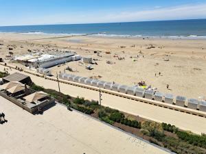 Apartment Westende with Sea View