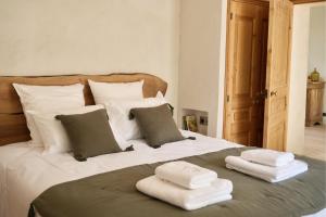 B&B / Chambres d'hotes Ferme Saint-Georges en Provence : photos des chambres