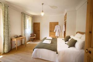 B&B / Chambres d'hotes Ferme Saint-Georges en Provence : photos des chambres