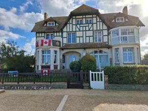 Maisons de vacances Le Chaume : Maison 2 Chambres