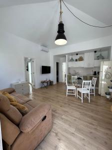 Luxury Bungalow Playa Roca